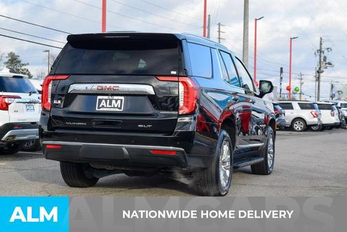 2023 GMC Yukon SLT