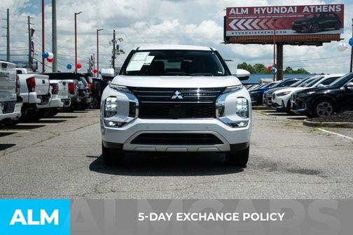 2024 Mitsubishi Outlander SE