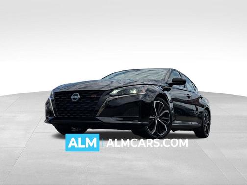 Super Black Clearcoat 2024 Nissan Altima 2.5 SR