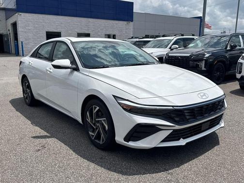 2025 Hyundai ELANTRA Limited