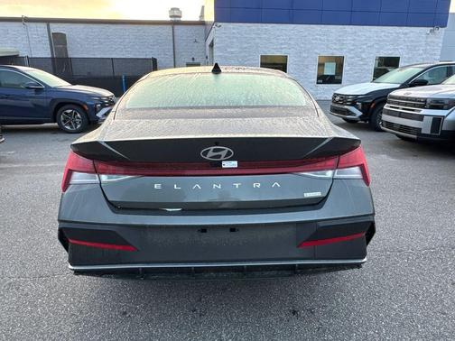2025 Hyundai ELANTRA HEV Blue