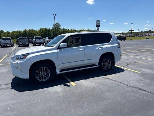 Starfire Pearl 2017 Lexus GX 460 Premium