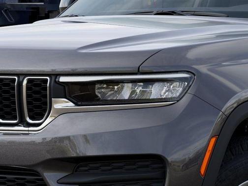 Baltic Gray Metallic Clearcoat 2026 Jeep Grand Cherokee Laredo