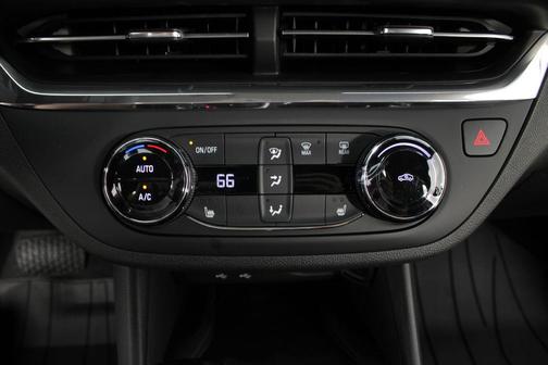 Summit White 2026 Buick Envista Preferred FWD