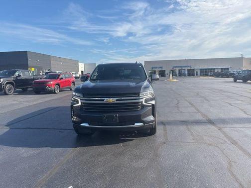 Dark Ash Metallic 2022 Chevrolet Tahoe LT