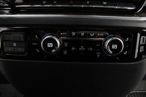 Summit White 2026 GMC Sierra 3500 SLE