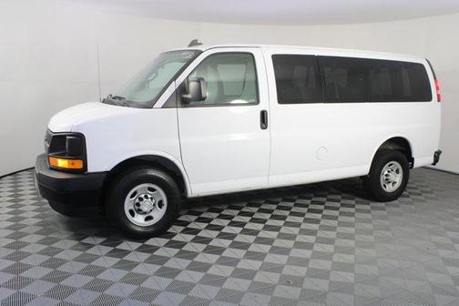 2017 Chevrolet Express 2500 LS