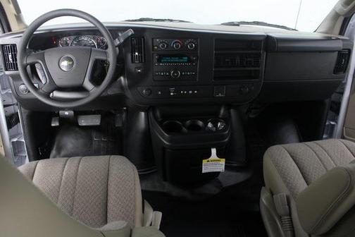 2025 Chevrolet Express 2500 RWD 2500 Regular Wheelbase WT