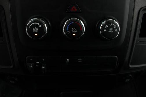 2017 RAM 3500 Tradesman Crew Cab 4x4 8' Box