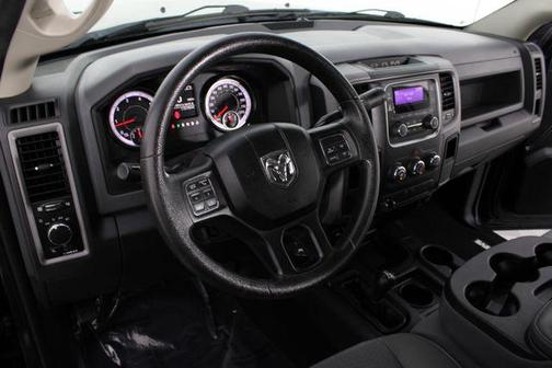 2017 RAM 3500 Tradesman Crew Cab 4x4 8' Box