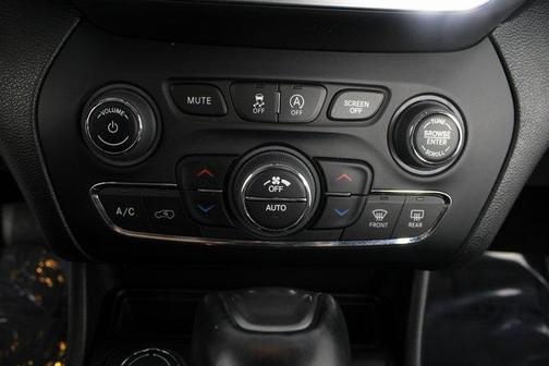 2023 Jeep Cherokee Altitude