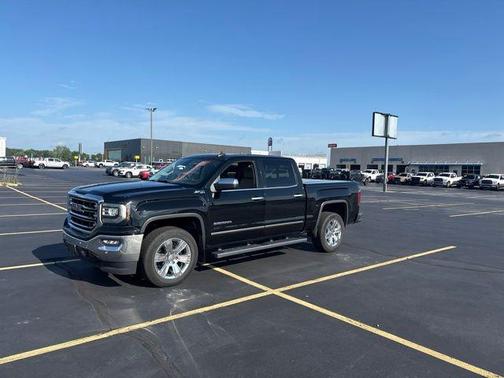 Onyx Black 2018 GMC Sierra 1500 SLT