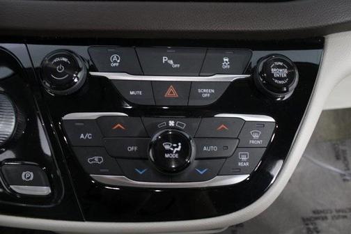 2019 Chrysler Pacifica Touring Plus