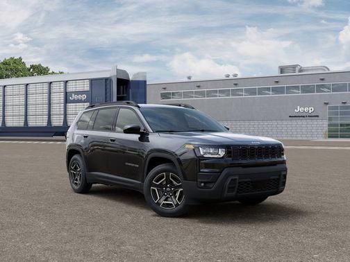 Diamond Black Crystal Pearlcoat 2026 Jeep Cherokee Laredo