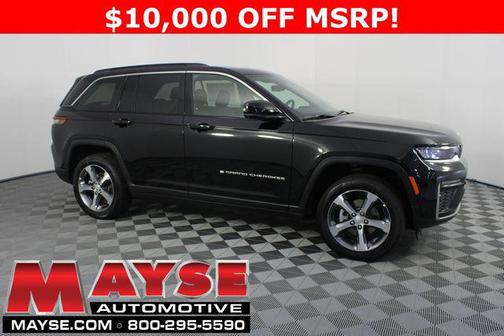 Diamond Black Crystal Pearlcoat 2026 Jeep Grand Cherokee Limited