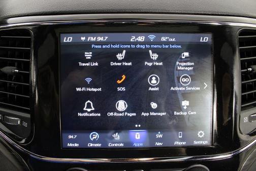 Bright White Clearcoat 2022 Jeep Grand Cherokee Laredo