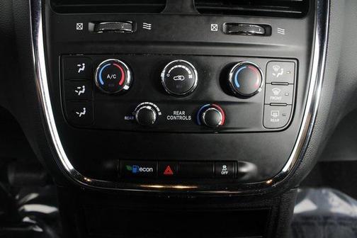 2020 Dodge Grand Caravan SE