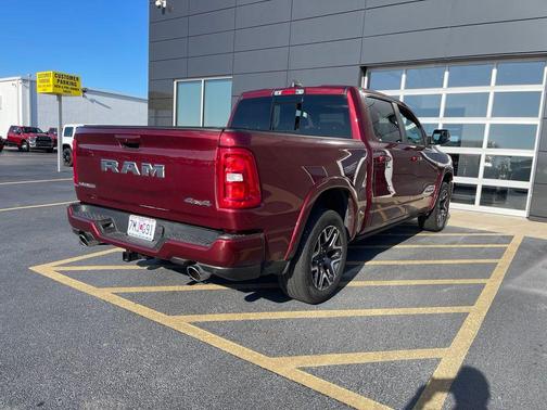 Delmonico Red Pearlcoat 2025 RAM 1500 Laramie