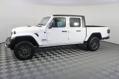 2026 Jeep Gladiator Sport S