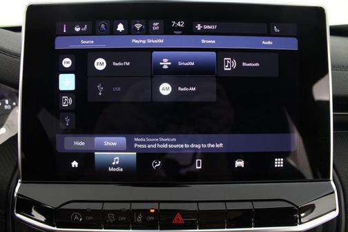 Red Hot Pearlcoat 2026 Jeep Compass Latitude