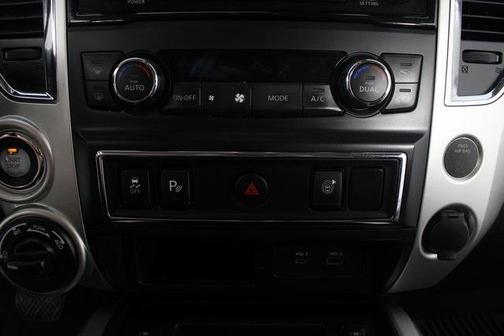 2020 Nissan Titan SV