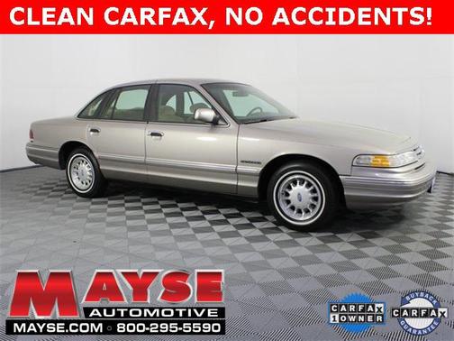 1995 Ford Crown Victoria LX