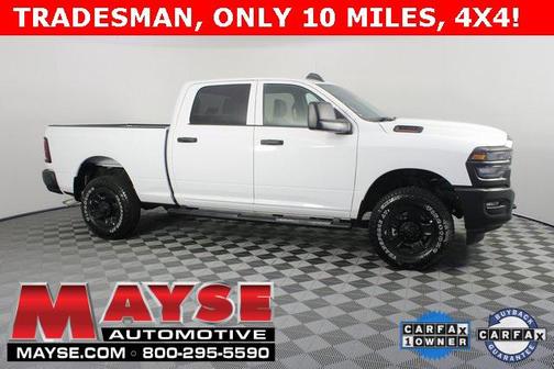 2025 RAM 3500 Tradesman Crew Cab 4x4 6'4' Box