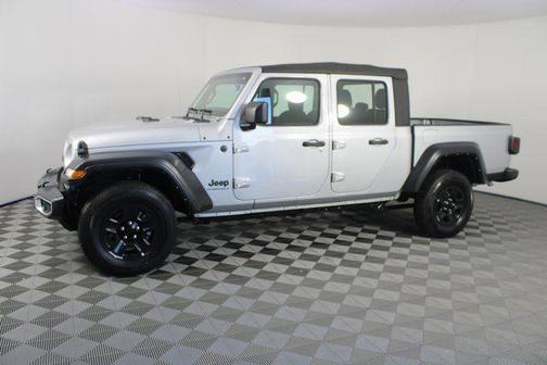 2023 Jeep Gladiator Sport