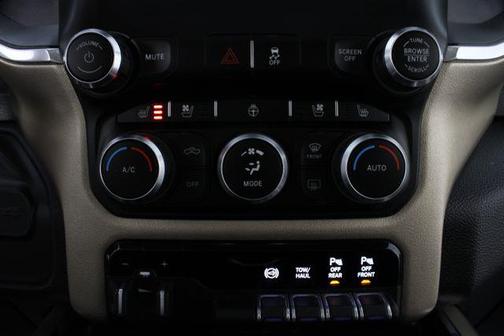 2021 RAM 2500 Laramie Crew Cab 4x4 6'4' Box