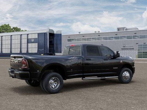 2026 RAM 3500 Big Horn Crew Cab 4x4 8' Box
