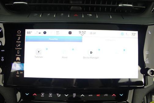 Bright White Clearcoat 2026 Jeep Grand Cherokee Altitude