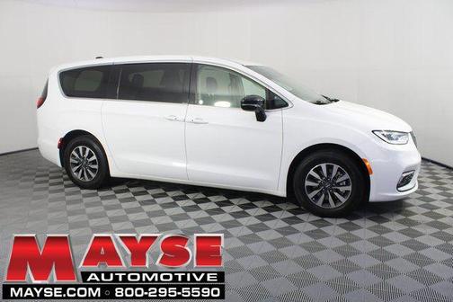 2024 Chrysler Pacifica Hybrid Select