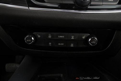 2022 Buick Enclave FWD Essence