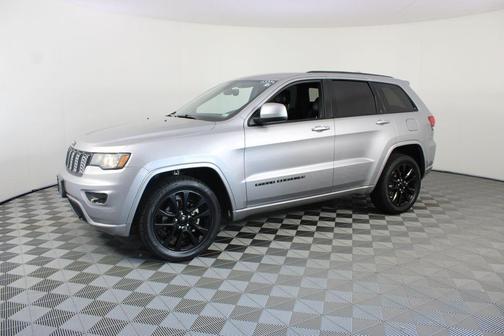 Billet Silver Metallic Clearcoat 2018 Jeep Grand Cherokee Altitude