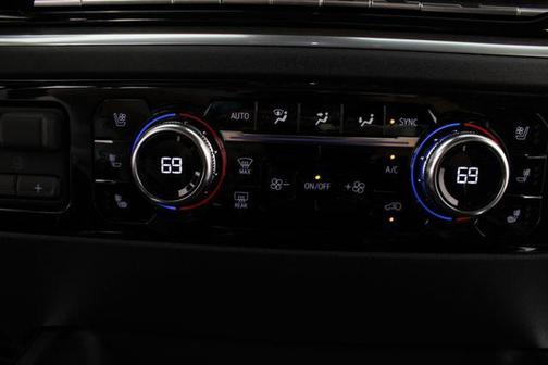 Onyx Black 2026 GMC Sierra 2500 SLT