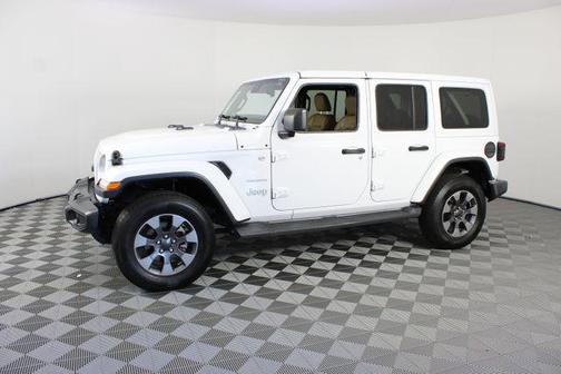 Bright White Clearcoat 2020 Jeep Wrangler Unlimited Sahara
