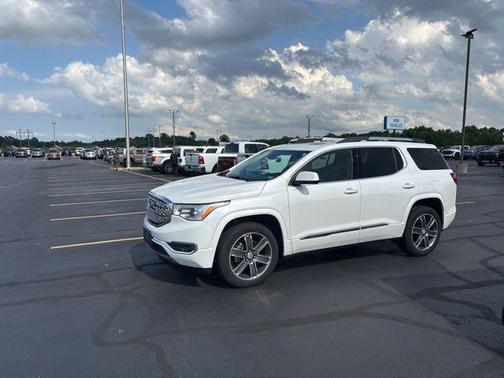 White Frost Tricoat 2019 GMC Acadia Denali