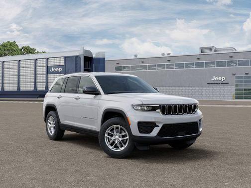2026 Jeep Grand Cherokee Altitude