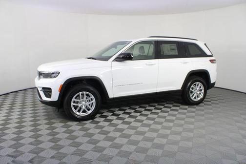 2026 Jeep Grand Cherokee Altitude