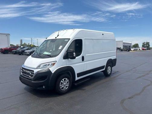 Bright White Clearcoat 2025 RAM ProMaster 1500 Base