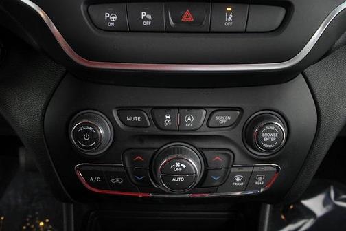 2023 Jeep Cherokee Altitude