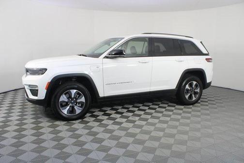 2022 Jeep Grand Cherokee 4xe Base