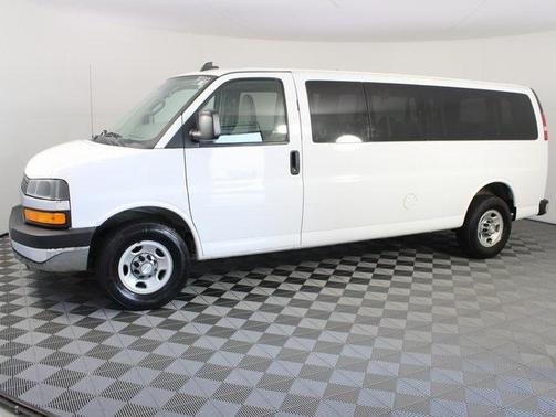 2016 Chevrolet Express 3500 LT