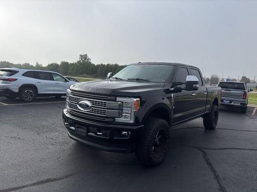 Shadow Black 2017 Ford F-250 Platinum