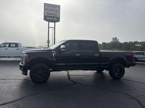 Shadow Black 2017 Ford F-250 Platinum