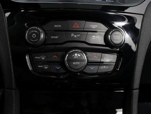 2022 Chrysler 300 S