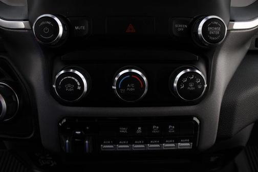 Bright White Clearcoat 2024 RAM 2500 Big Horn Crew Cab 4x4 6'4' Box