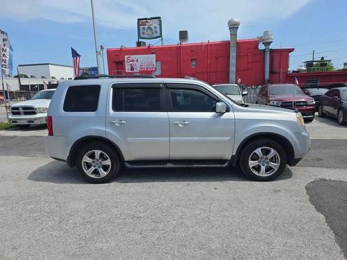 Alabaster Silver Metallic 2014 Honda Pilot EX-L