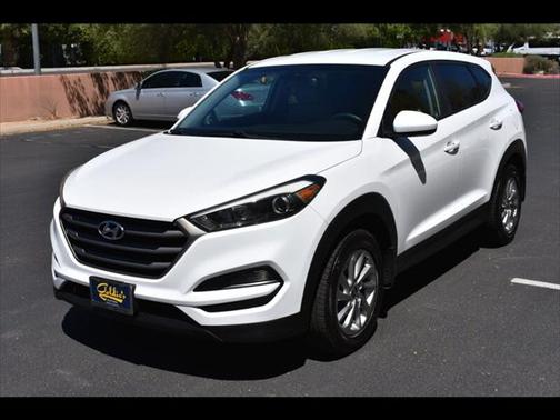 2016 Hyundai TUCSON SE
