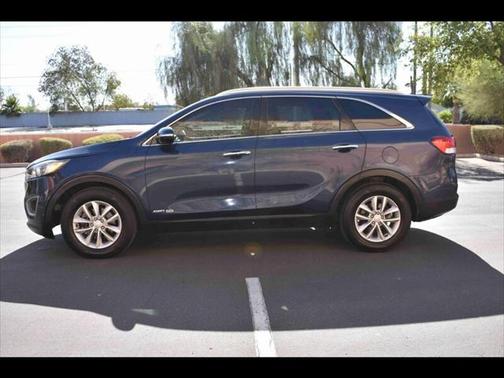 2018 Kia Sorento LX